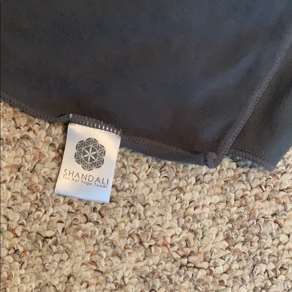 Shendali grey Hot Yoga towel - Picture 2 of 3